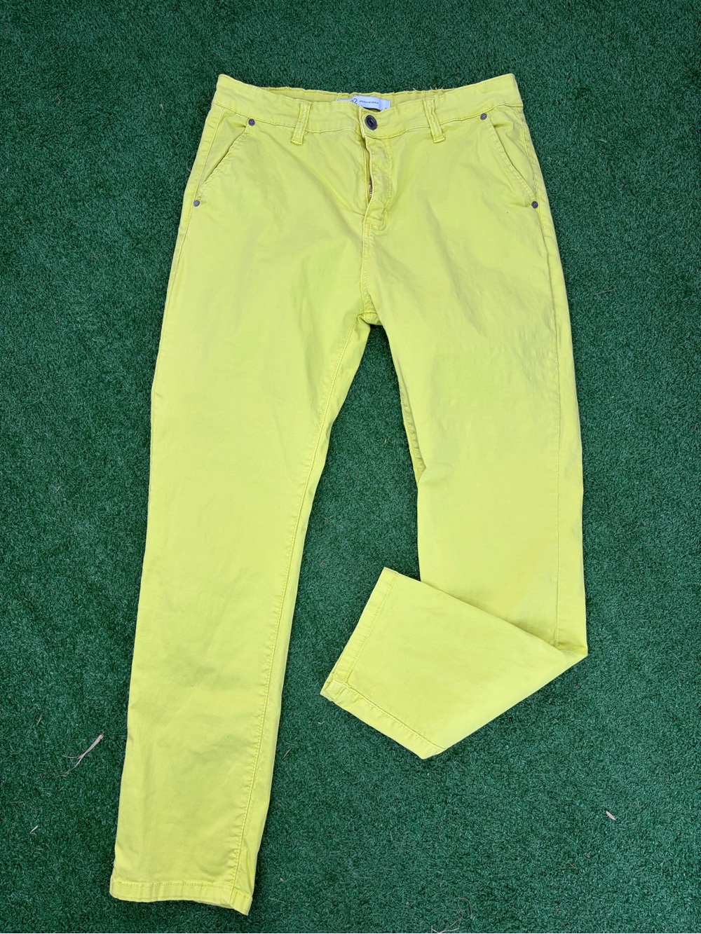 Q2 Women’s Bright Lime Green Slim Straight Jeans